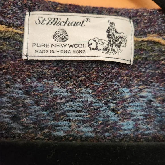 100% Wool Cardigan - Picture 3 of 5